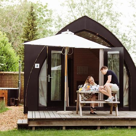 Pod Huisje Met Hottub Dokkum Exteriér fotografie