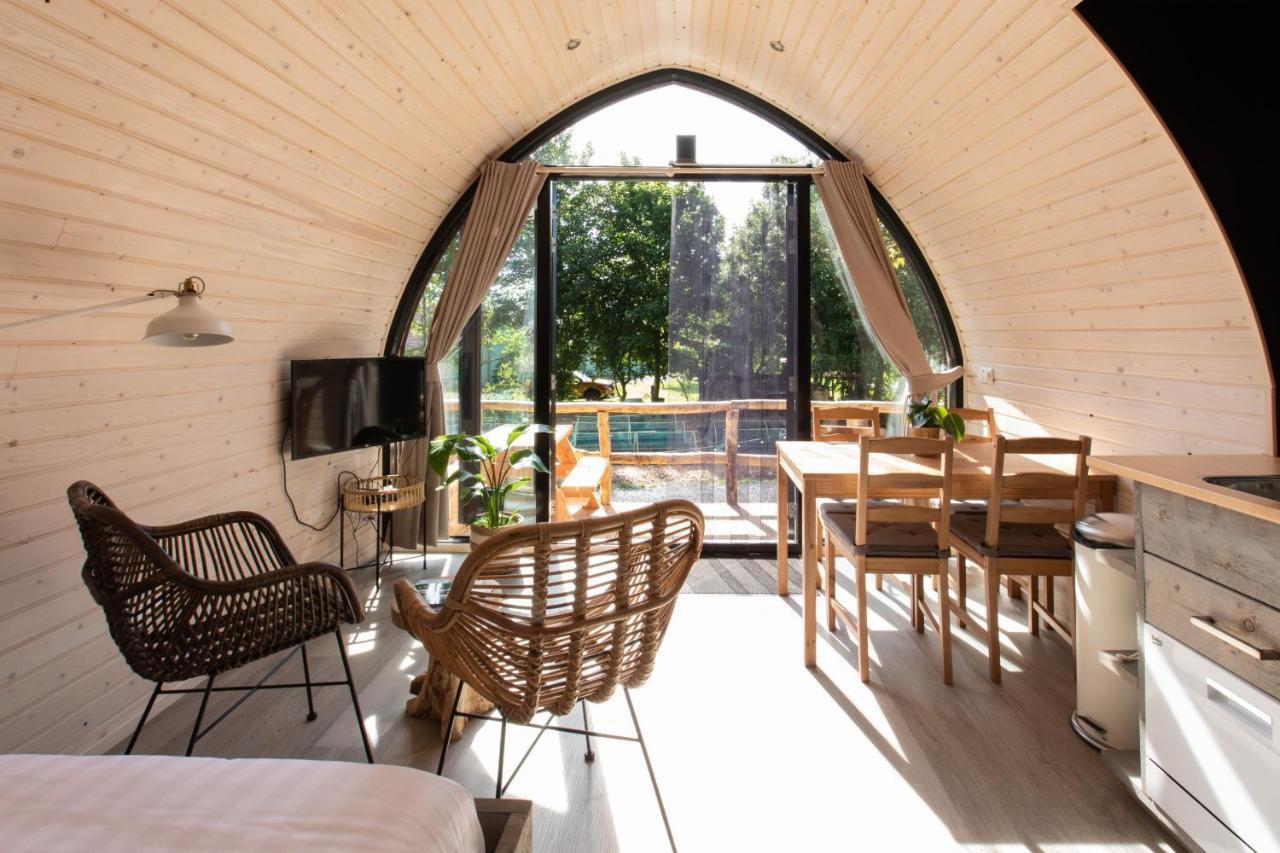 Pod Huisje Met Hottub Dokkum Exteriér fotografie
